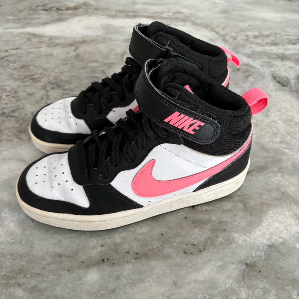 Nike Size 4.5Y Court Borough Mid 2 White Black Pink CD7782-005 Basketball Shoes